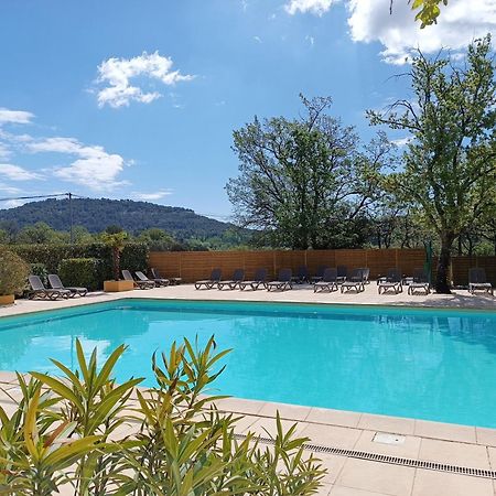 Domaine Les Chênes Blancs Hotel Saint-Saturnin-d'Apt Exterior foto